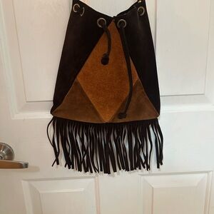 Vintage Two-Tone Suede Fringe Drawstring Shoulder Bag - Black & Brown